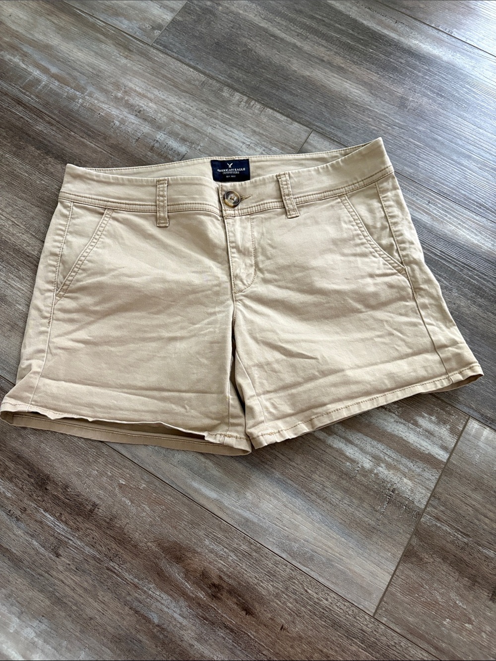 American Eagle AE khaki midi shorts 4